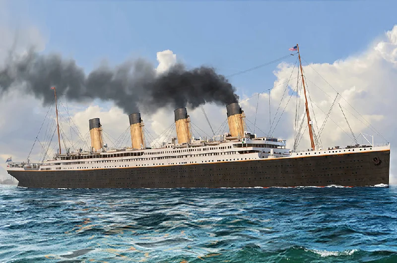 1/700 Titanic Plastic Model Kit