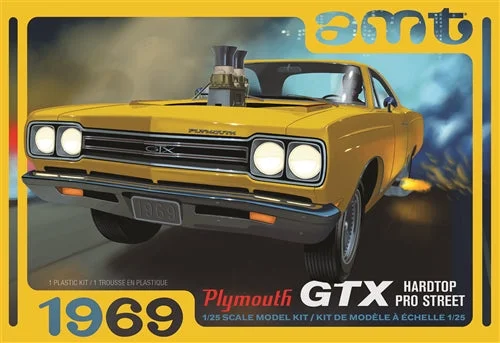 '69 Plymouth GTX Hardtop Pro Street (1/25 Scale) Plastic Vehicle Model Kit